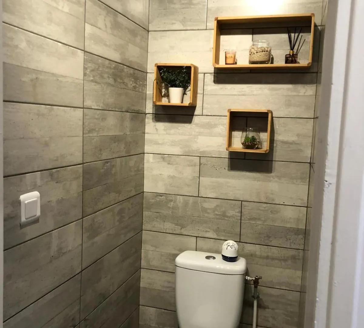 Apartment F2 Dans Les Hauteurs De Royat France